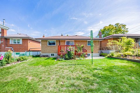 Photo 37 at 28 Sedgemount Drive, Woburn, Toronto