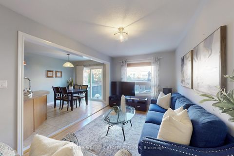 Photo 6 at 93 Barr Crescent, Bayview Northeast, Aurora