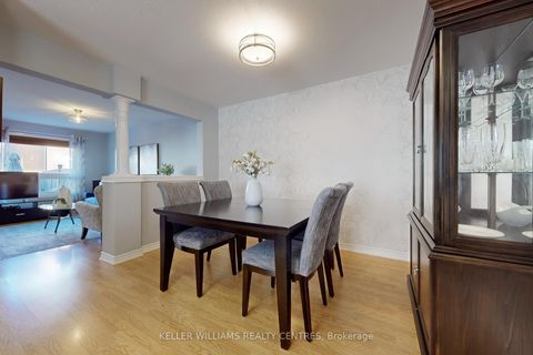 Photo 7 at 93 Barr Crescent, Bayview Northeast, Aurora