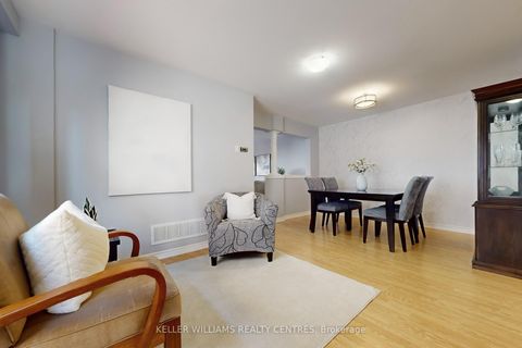 Photo 10 at 93 Barr Crescent, Bayview Northeast, Aurora