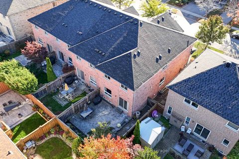 Photo 43 at 93 Barr Crescent, Bayview Northeast, Aurora