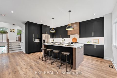 Photo 0 at 168 Berczy Street, Wellington, Barrie
