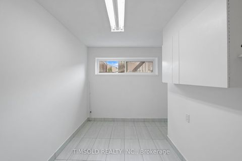 Photo 4 at 3 - 170 Wickson Trail, Malvern, Toronto