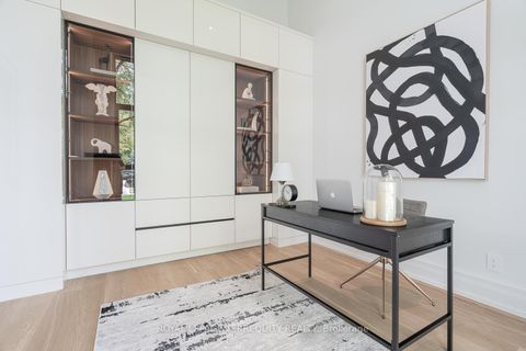 Photo 5 at 207 Newton Drive, Newtonbrook East, Toronto