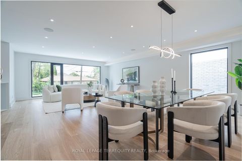 Photo 10 at 207 Newton Drive, Newtonbrook East, Toronto