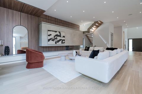 Photo 15 at 207 Newton Drive, Newtonbrook East, Toronto