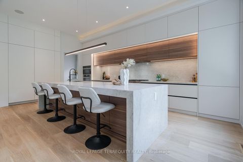 Photo 23 at 207 Newton Drive, Newtonbrook East, Toronto