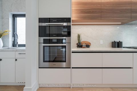 Photo 25 at 207 Newton Drive, Newtonbrook East, Toronto