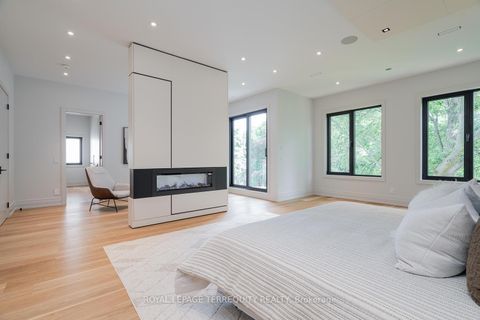 Photo 32 at 207 Newton Drive, Newtonbrook East, Toronto