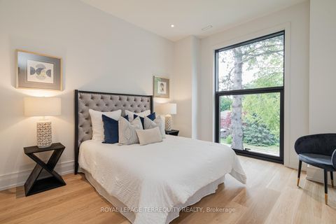 Photo 36 at 207 Newton Drive, Newtonbrook East, Toronto