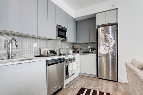 Photo 9 at 2202 - 2916 Highway 7 Avenue, Concord, Vaughan