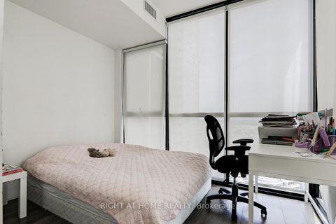 Photo 17 at 2202 - 2916 Highway 7 Avenue, Concord, Vaughan