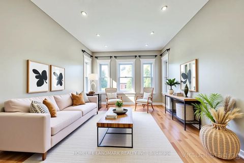 Photo 7 at 9 Chantilly Crescent, Westbrook, Richmond Hill