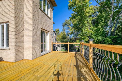 Photo 16 at 9 Chantilly Crescent, Westbrook, Richmond Hill