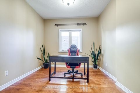 Photo 18 at 9 Chantilly Crescent, Westbrook, Richmond Hill