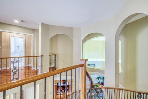 Photo 21 at 9 Chantilly Crescent, Westbrook, Richmond Hill