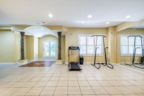 Photo 30 at 9 Chantilly Crescent, Westbrook, Richmond Hill