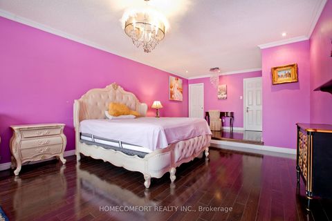 Photo 18 at 658 York Hill Boulevard, Yorkhill, Vaughan