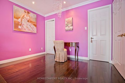 Photo 19 at 658 York Hill Boulevard, Yorkhill, Vaughan