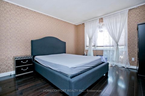 Photo 22 at 658 York Hill Boulevard, Yorkhill, Vaughan