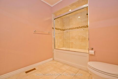 Photo 23 at 658 York Hill Boulevard, Yorkhill, Vaughan