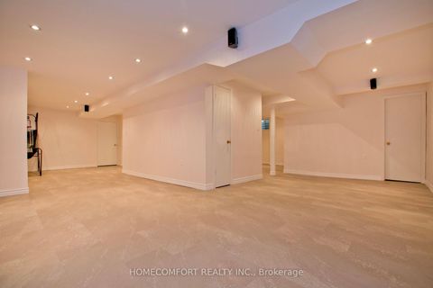 Photo 28 at 658 York Hill Boulevard, Yorkhill, Vaughan