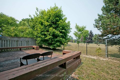 Photo 32 at 658 York Hill Boulevard, Yorkhill, Vaughan