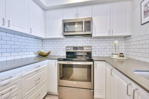 Photo 9 at 507 - 299 Cundles Road E, Alliance, Barrie