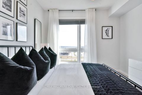 Photo 16 at 507 - 299 Cundles Road E, Alliance, Barrie