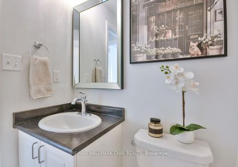 Photo 19 at 507 - 299 Cundles Road E, Alliance, Barrie