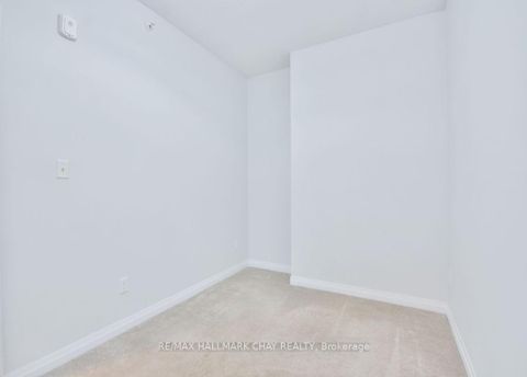 Photo 21 at 507 - 299 Cundles Road E, Alliance, Barrie