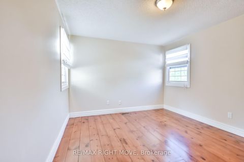 Photo 25 at 949 Linden Street, Alcona, Innisfil