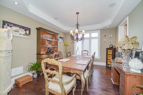 Photo 9 at 7 Trimingham Court, South Richvale, Richmond Hill