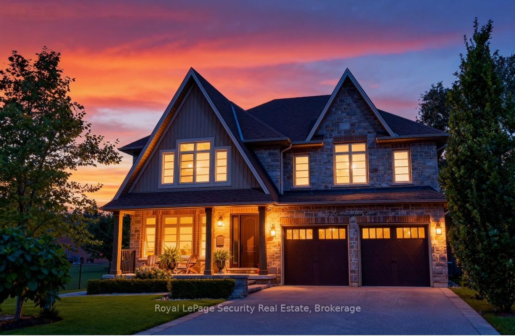 7 Trimingham Court, South Richvale, Richmond Hill photo number 2