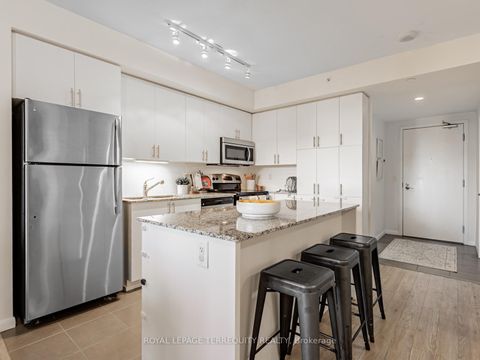 Photo 3 at 626 - 830 Lawrence Avenue W, Glen Park, Toronto