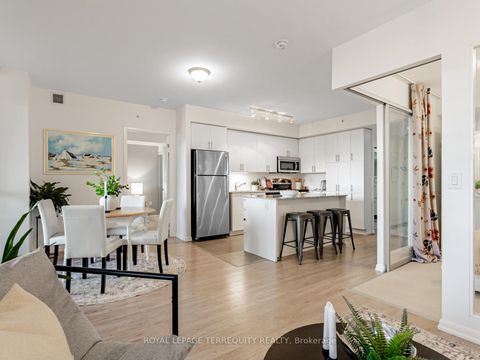 Photo 6 at 626 - 830 Lawrence Avenue W, Glen Park, Toronto