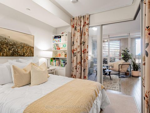 Photo 12 at 626 - 830 Lawrence Avenue W, Glen Park, Toronto