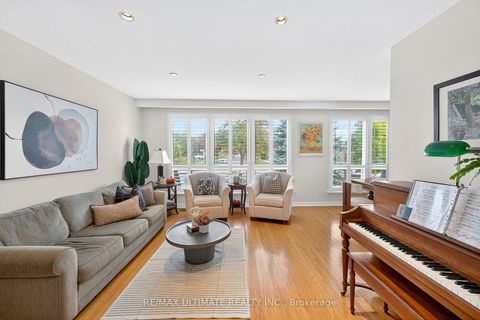Photo 4 at 37 Tapley Drive, Richview, Toronto