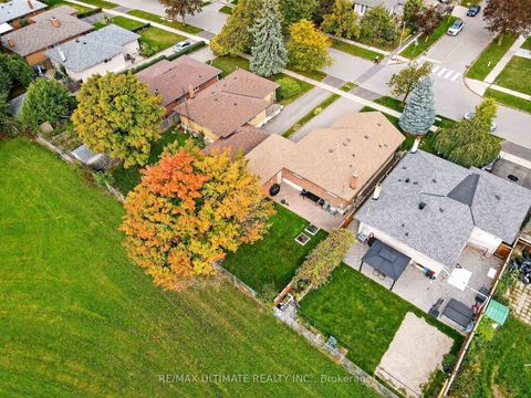 Photo 40 at 37 Tapley Drive, Richview, Toronto Photo 40 at 37 Tapley Drive, Richview, Toronto