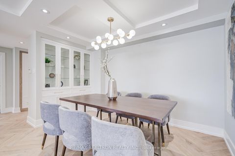 Photo 4 at 1601 - 7 Townsgate Drive, Yorkhill, Vaughan