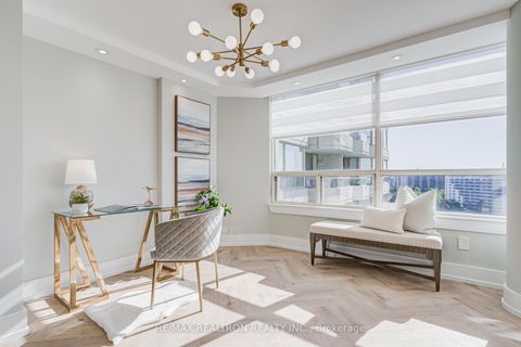 Photo 9 at 1601 - 7 Townsgate Drive, Yorkhill, Vaughan