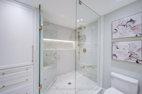 Photo 37 at 1601 - 7 Townsgate Drive, Yorkhill, Vaughan
