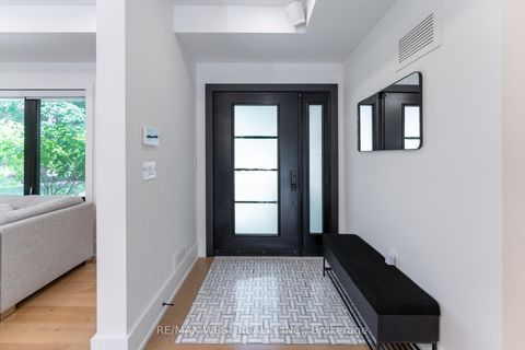 Photo 2 at 92 Warwood Road, City Centre West, Toronto