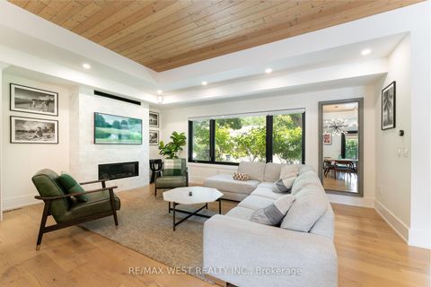 Photo 3 at 92 Warwood Road, City Centre West, Toronto