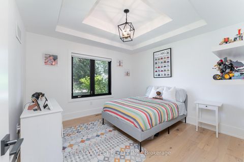 Photo 10 at 92 Warwood Road, City Centre West, Toronto