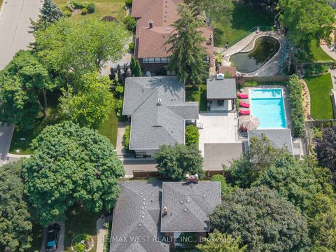 Photo 34 at 92 Warwood Road, City Centre West, Toronto