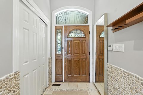 Photo 2 at 219 Delta Street, Alderwood, Toronto