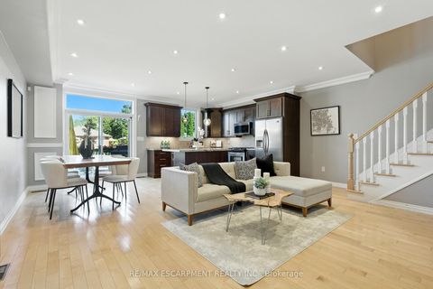 Photo 5 at 219 Delta Street, Alderwood, Toronto