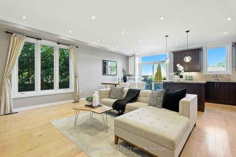 Photo 9 at 219 Delta Street, Alderwood, Toronto