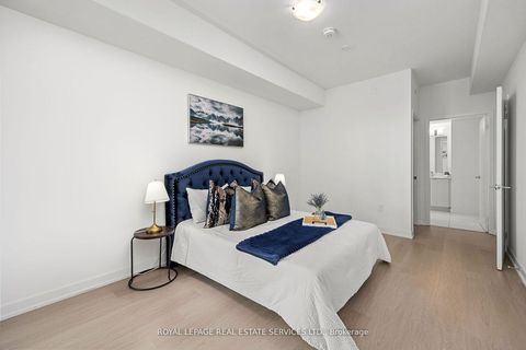 Photo 11 at 708 - 859 The Queensway, Queensway, Toronto